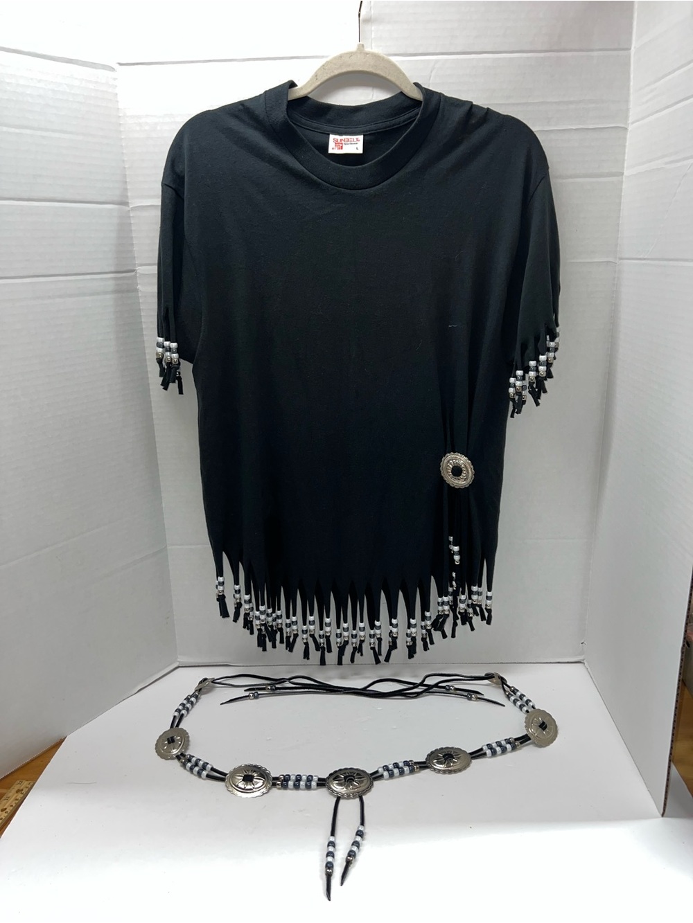 Vtg Sunbelt Country Western Native Fringe Beaded Black Crewneck Tee with Belt